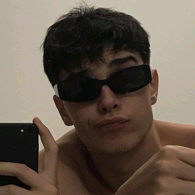 Nico Volk Hunter