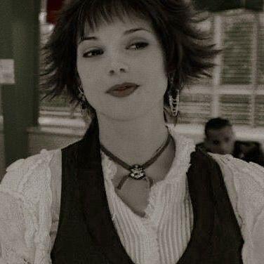 Alice  Cullen 