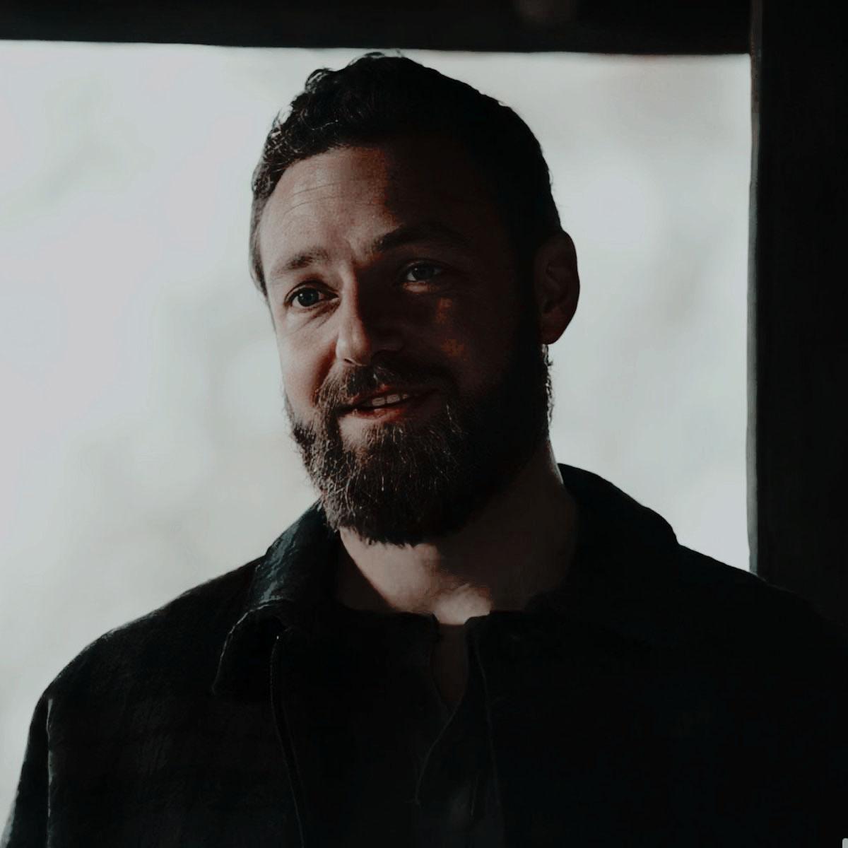 𝑨𝘼𝑹𝙊𝑵 ᴬᵁ 