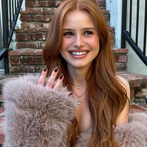 𝙴𝚖𝚖𝚊 𝚂𝚠𝚊𝚗