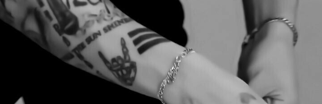 𝐀𝐧𝐝𝐫𝐞𝐰  𝐉𝐚𝐦𝐞𝐬