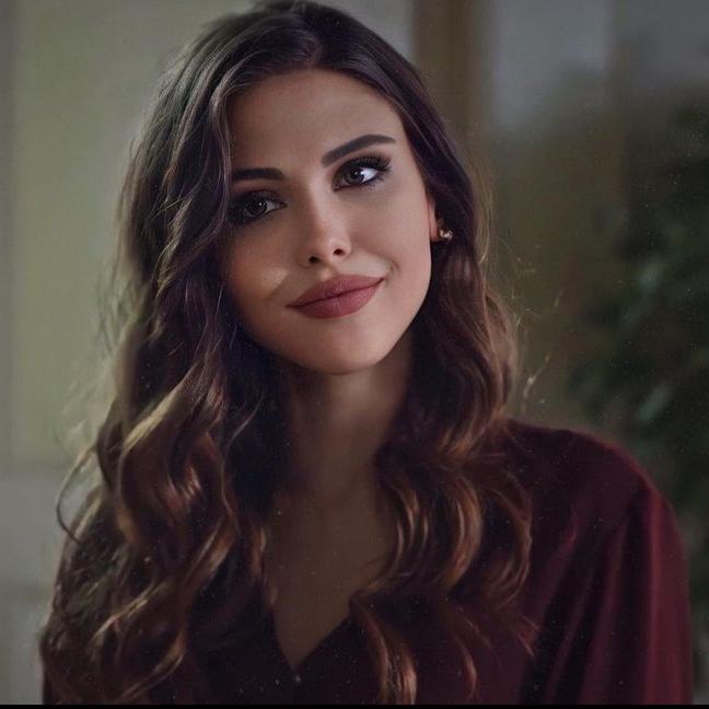 Nil&uuml;fer &Ouml;zt&uuml;rk