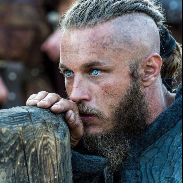 ℝ𝕒𝕘𝕟𝕒𝕣  𝕃𝕠𝕥𝕙𝕓𝕣𝕠𝕜