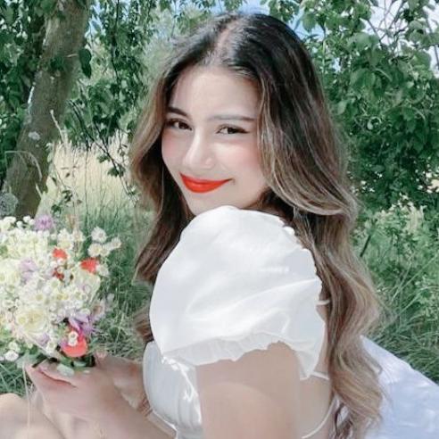 𝑴𝒆𝒍𝒊𝒏𝒅𝒂 𝑴𝒐𝒏𝒓𝒐𝒆