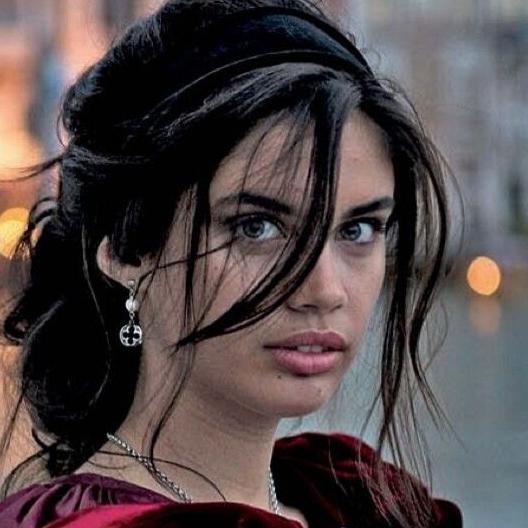 Sienna  Kuznetsova 