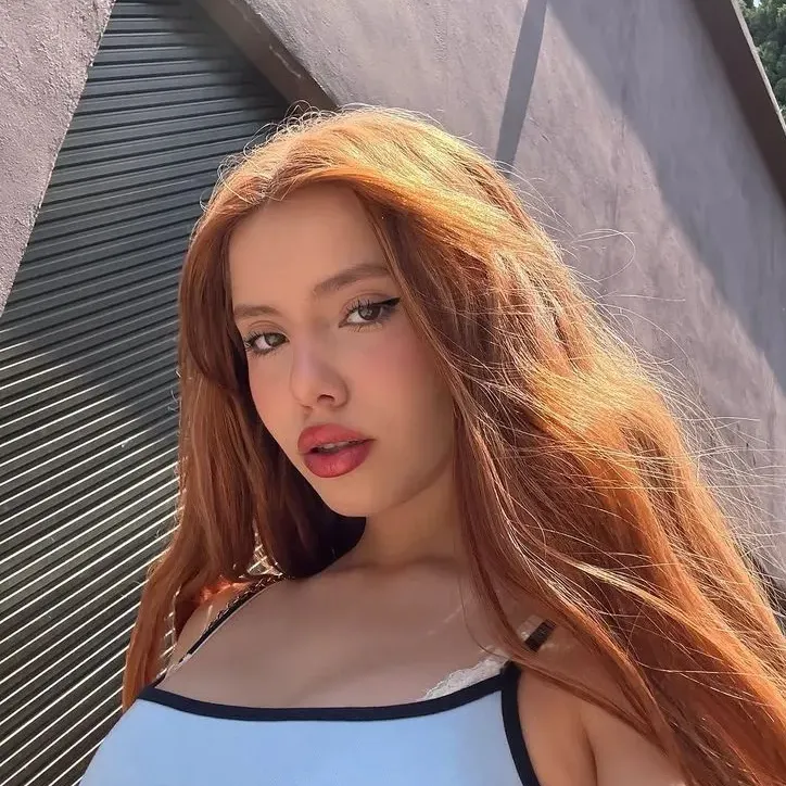 Anny  Brown